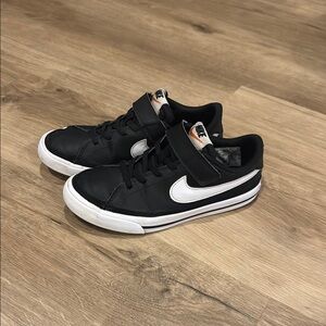 Nike Kids Black and White Sneakers
